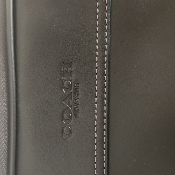 Coach Graham Crossbody - Picture 3 of 6